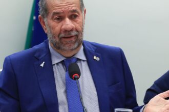 apos-fraude-no-inss,-lupi-pede-demissao-do-ministerio-da-previdencia