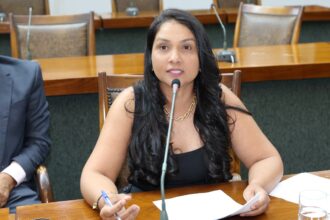 deputada-vanda-monteiro-propoe-programa-de-assistencia-as-vitimas-de-violencia