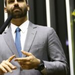 moraes-abre-inquerito-para-investigar-eduardo-bolsonaro