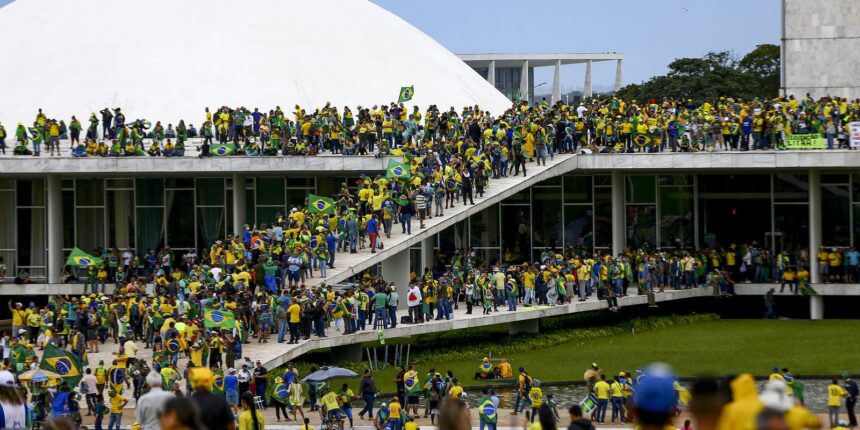 coronel-da-pm-diz-que-8/1-nao-ocorreria-se-plano-tivesse-sido-cumprido