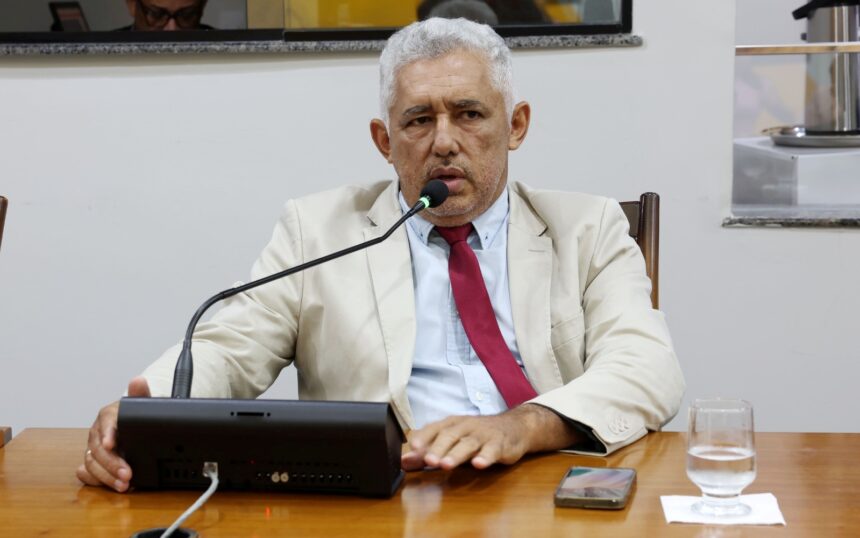 deputados-aprovam-politica-de-atencao-a-pessoa-com-parkinson