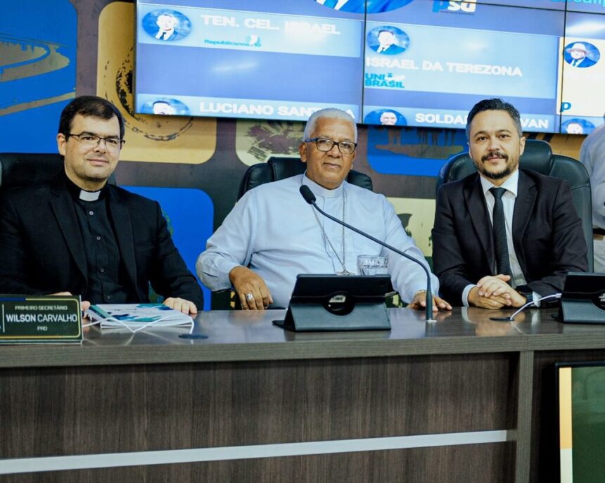 camara-municipal-de-araguaina-aprova-tres-projetos-de-lei-em-sessao-ordinaria-e-recebe-representantes-do-hospital-dom-orione-para-apresentacao-de-balanco-social