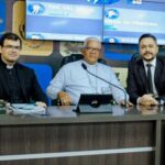 camara-municipal-de-araguaina-aprova-tres-projetos-de-lei-em-sessao-ordinaria-e-recebe-representantes-do-hospital-dom-orione-para-apresentacao-de-balanco-social