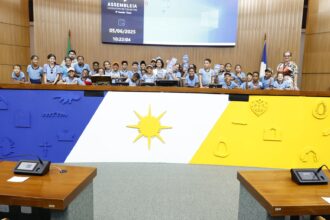 projeto-visita-guiada:-estudantes-do-aureny-iii-visitam-a-aleto-e-aprendem-sobre-o-poder-legislativo