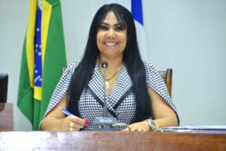 janad-valcari-solicita-reforma-e-ampliacao-da-escola-estadual-manoel-alves-grande,-em-campos-lindos
